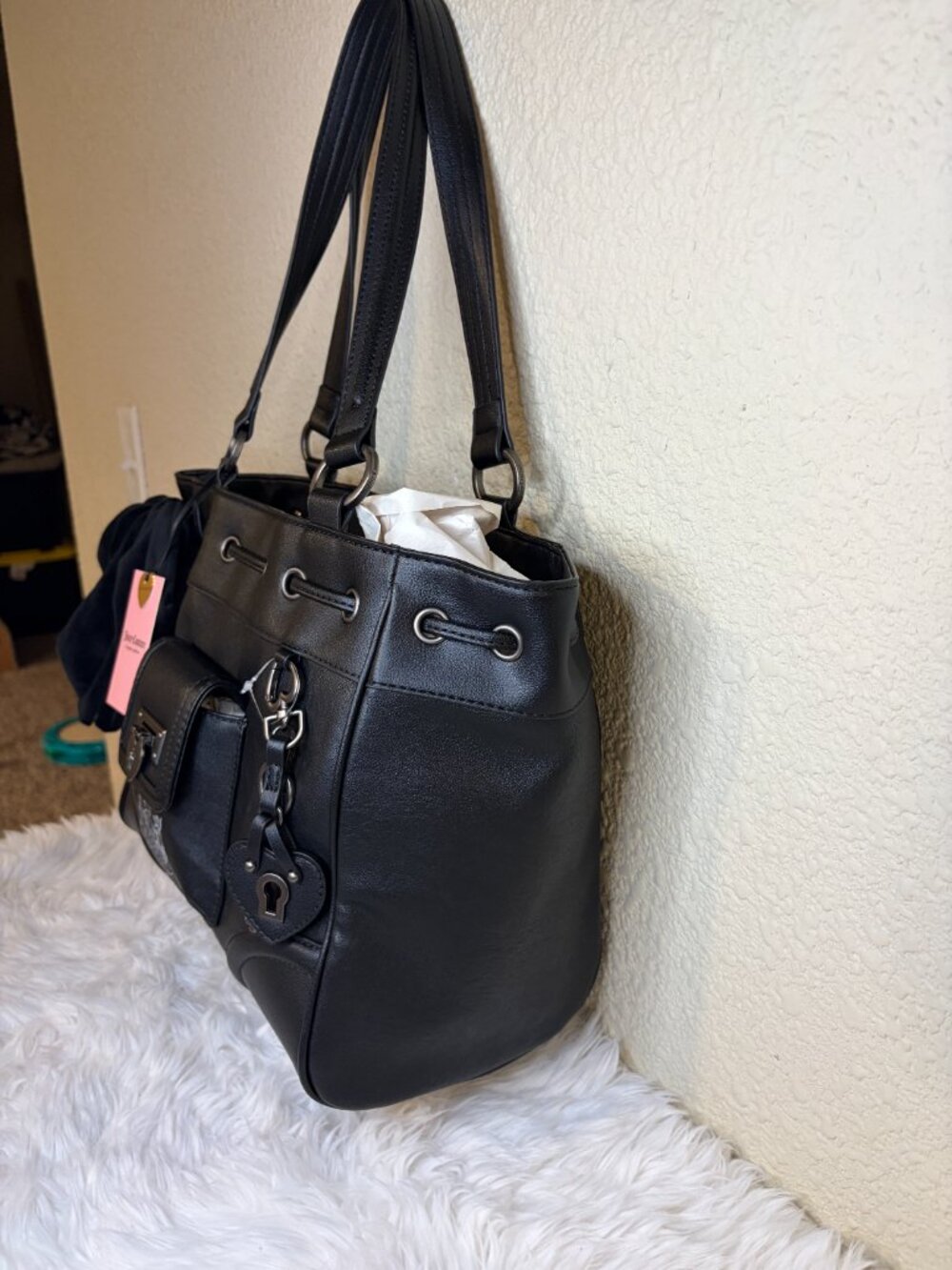 Juicy Couture Royal to Juicy Black Faux Leather Daydreamer Tote Bag NWT - Picture 4 of 8